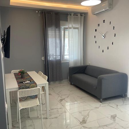 Antonis Apartment Paralia Dionisiou Zimmer foto